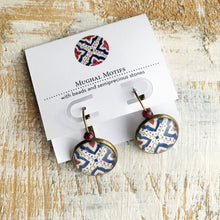 Load image into Gallery viewer, 18 mm Round Lever Back With Beads - Mughal Motifs - Red Blue