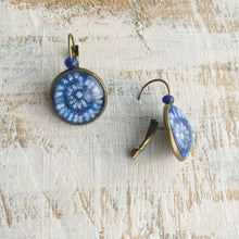 Load image into Gallery viewer, 18 mm Round Lever Back With Beads - Nature Inspired Art - Blue Spiral