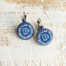 Load image into Gallery viewer, 18 mm Round Lever Back With Beads - Nature Inspired Art - Blue Spiral