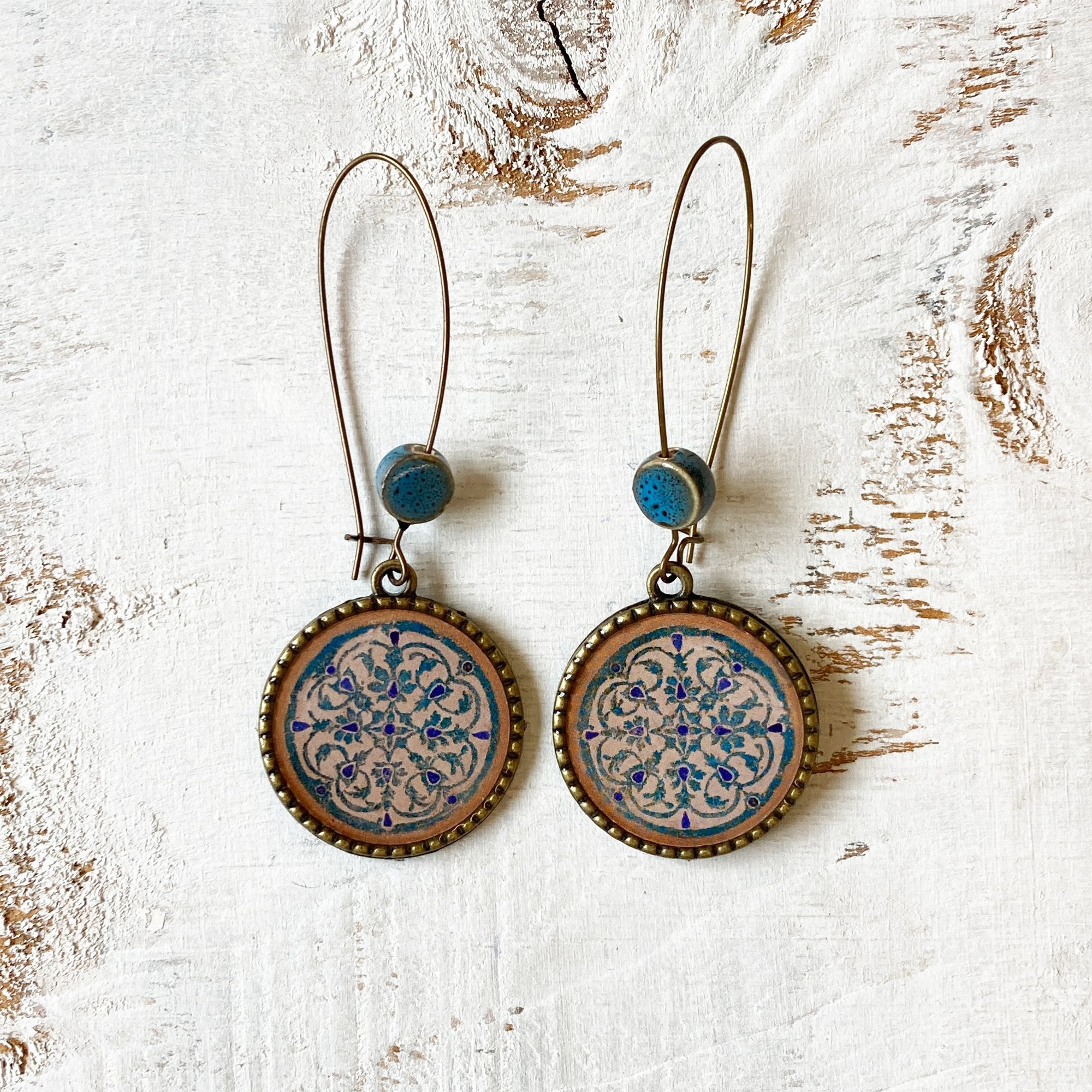 Hoop Earrings with ceramic bead Turquois Inlaid Medallion