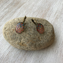 Load image into Gallery viewer, 18 mm Oval Lever Back - Peacock Gateway details, City Palace, Jaipur