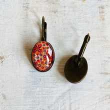 Load image into Gallery viewer, 18 mm Oval Lever Back - Mirror work, Gujarat