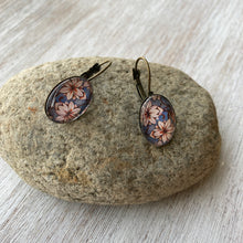 Load image into Gallery viewer, 18 mm Oval Lever Back - Lotus Mural Detail, City Palace Jaipur