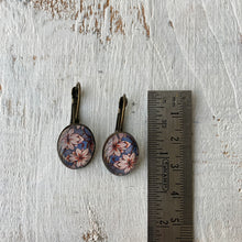 Load image into Gallery viewer, 18 mm Oval Lever Back - Lotus Mural Detail, City Palace Jaipur