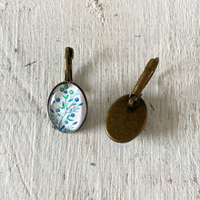 Load image into Gallery viewer, 18 mm Oval Lever Back - Miniature Painting - Foliage Detail -Multi Flower Blue
