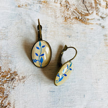 Load image into Gallery viewer, 18 mm Lever Back Oval - Miniature Painting - Foliage Detail - Single Flower Blue