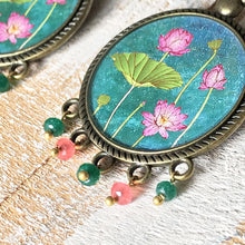 Load image into Gallery viewer, Balis with semiprecious stone - Lotus Miniature Painting Detail