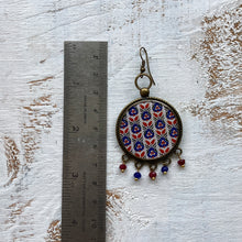 Load image into Gallery viewer, Balis with semiprecious stone - Mughal Motif Blue Red Detail Ceramic Plate