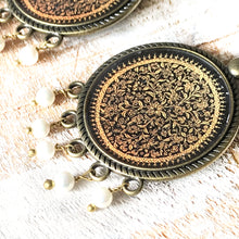 Load image into Gallery viewer, Balis with semiprecious stone - Gold Leaf Painted Medallion, Kashmir