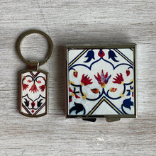 Load image into Gallery viewer, Gift Set - Key ring and Pill Box - Taj Mahal