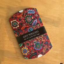 Load image into Gallery viewer, Gift Pouch Set Of 2 With Gift Tags - Rajasthani Miniature