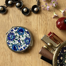 Load image into Gallery viewer, Mirror - Kashida