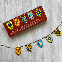 Load image into Gallery viewer, Magnetic Toran - Mumbai V T