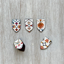 Load image into Gallery viewer, Magnetic Toran - Taj