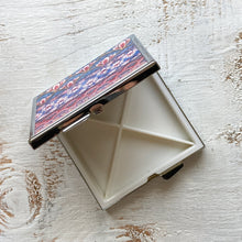 Load image into Gallery viewer, Pill Box Square - City Palace