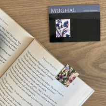 Load image into Gallery viewer, Magnetic Bookmarks set of 2 - Miniature - Flowers Off White