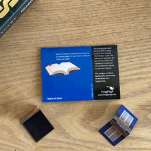 Load image into Gallery viewer, Magnetic Bookmarks set of 2 - Goa Window Blue Red