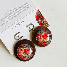 Load image into Gallery viewer, Round Copper Earrings with Glass - Naqashi