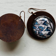Load image into Gallery viewer, Round Copper Earrings with Glass - Patachitra Bird