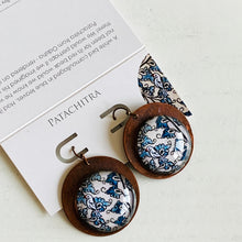 Load image into Gallery viewer, Round Copper Earrings with Glass - Patachitra Bird