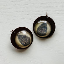 Load image into Gallery viewer, Round Copper Earrings with Glass - Patachitra Tree