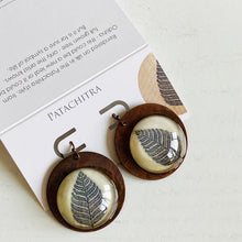 Load image into Gallery viewer, Round Copper Earrings with Glass - Patachitra Tree