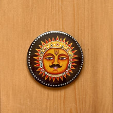 Load image into Gallery viewer, Fridge Magnet Round - Sun