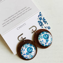 Load image into Gallery viewer, Round Copper Earrings with Glass - Chintz
