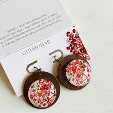 Load image into Gallery viewer, Round Copper Earrings with Glass - Gulmohar