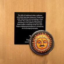 Load image into Gallery viewer, Fridge Magnet Round - Sun