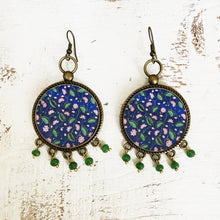 Load image into Gallery viewer, Balis with semiprecious stone - Lotus, Pichwai
