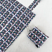 Load image into Gallery viewer, Folding Bag - Gond Birds
