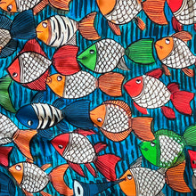 Load image into Gallery viewer, Scarf Crepe - Kalighat Pat - Fish
