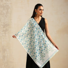 Load image into Gallery viewer, Scarf Chanderi - Himalayan, Wild Flowers
