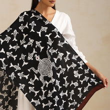 Load image into Gallery viewer, Cape Shrug - Fish, Mata ni Pachedi
