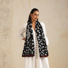 Load image into Gallery viewer, Cape Shrug - Fish, Mata ni Pachedi
