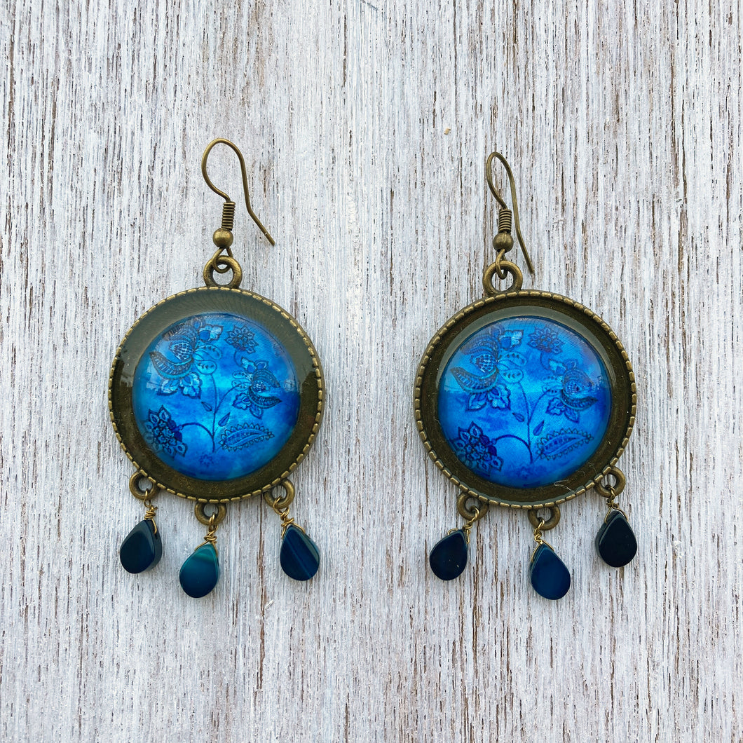 30 mm Dangler with hand painted - Mughal Blue Flowers